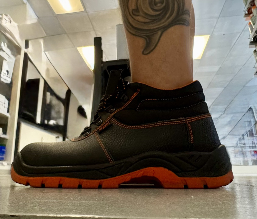 Urgent Angelo SB munkavédelmi bakancs
