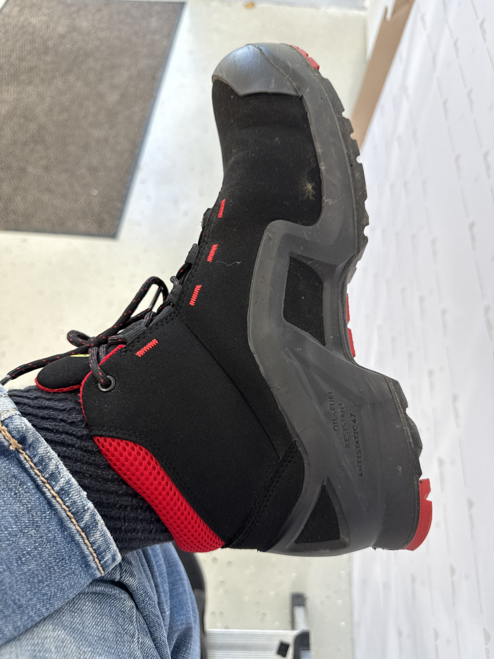 Uvex 1 X-tended S3 ESD munkavédelmi bakancs
