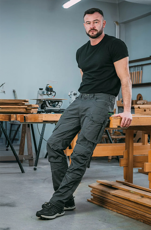 Urgent Neon munkaruha nadrág hátulról