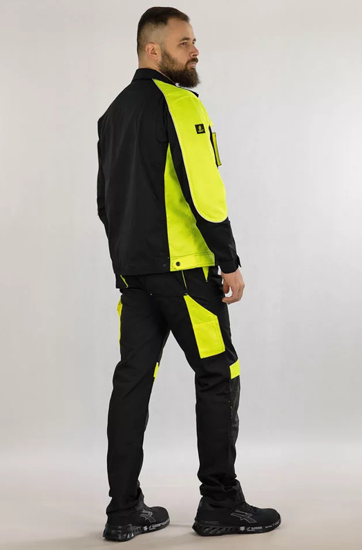 Urgent Neon munkaruha kertésznadrág modellen